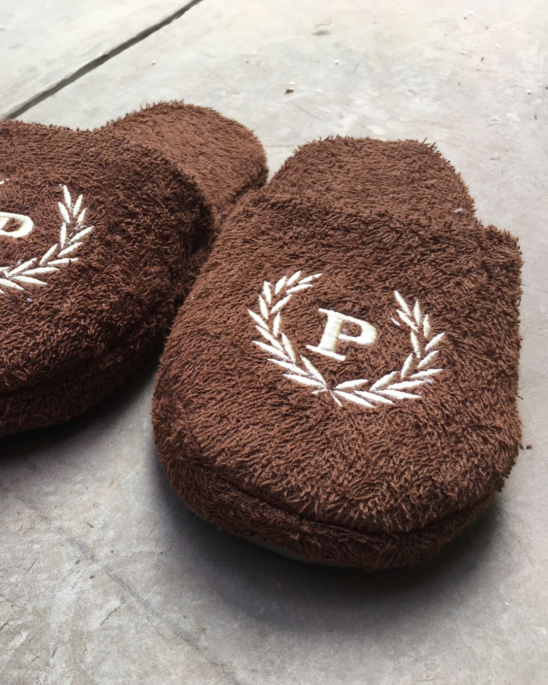 Sandal custom logo Rumah Sandal